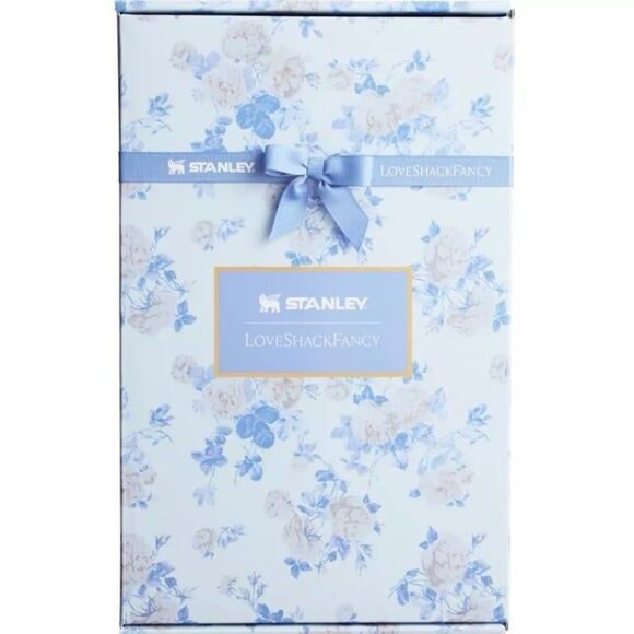 Authentic Stanley Love Shack Fancy Blue Everblooming Rosettes 40 OZ NWT - Picture 5 of 6